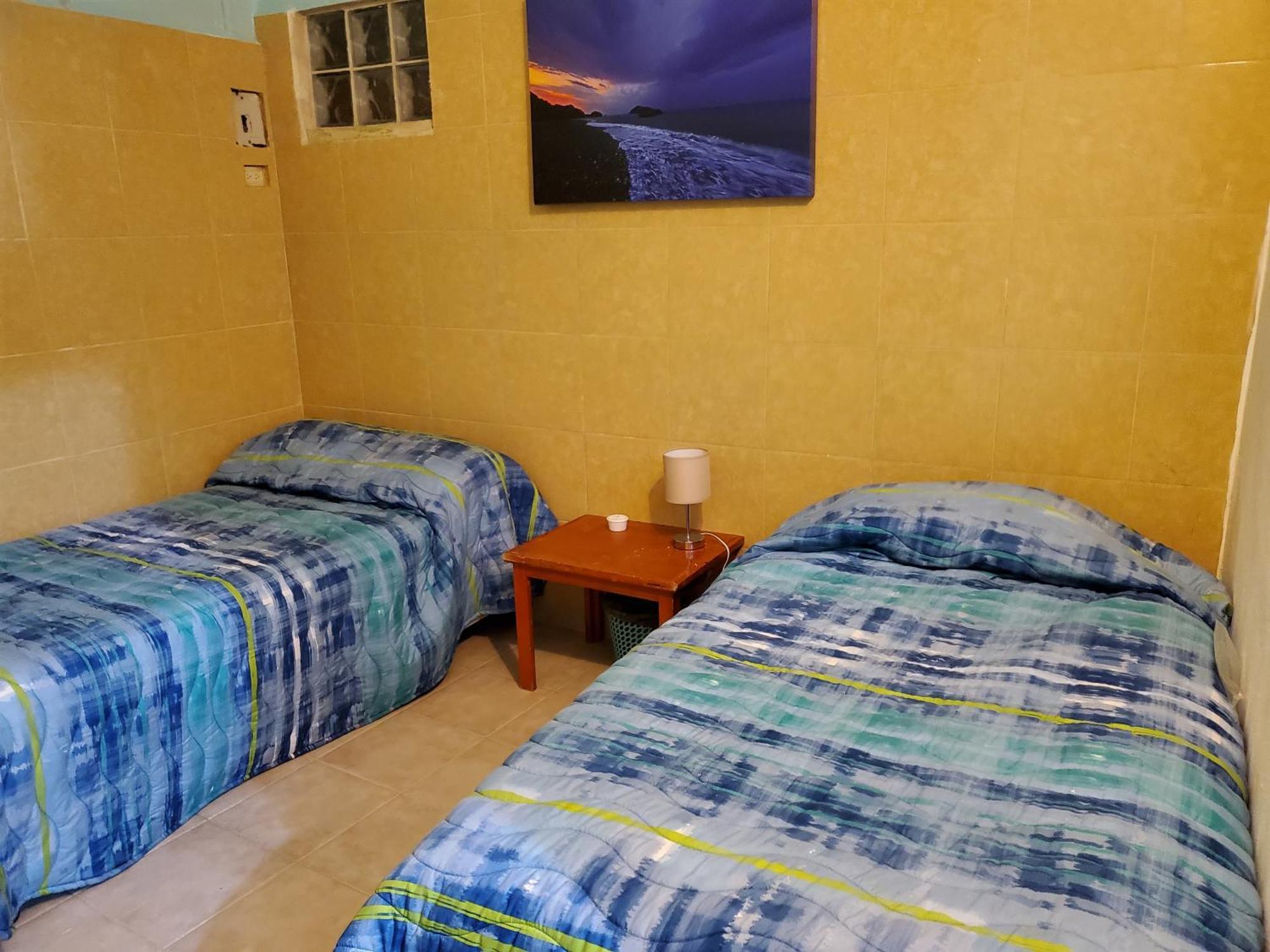 Malecon Beach House In Progreso 1 Block From Beach Extérieur photo